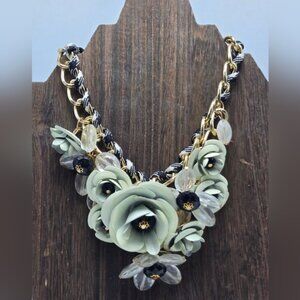Metal Floral Necklace Faceted Beads Gold Tone Collar Bib Statement Costume